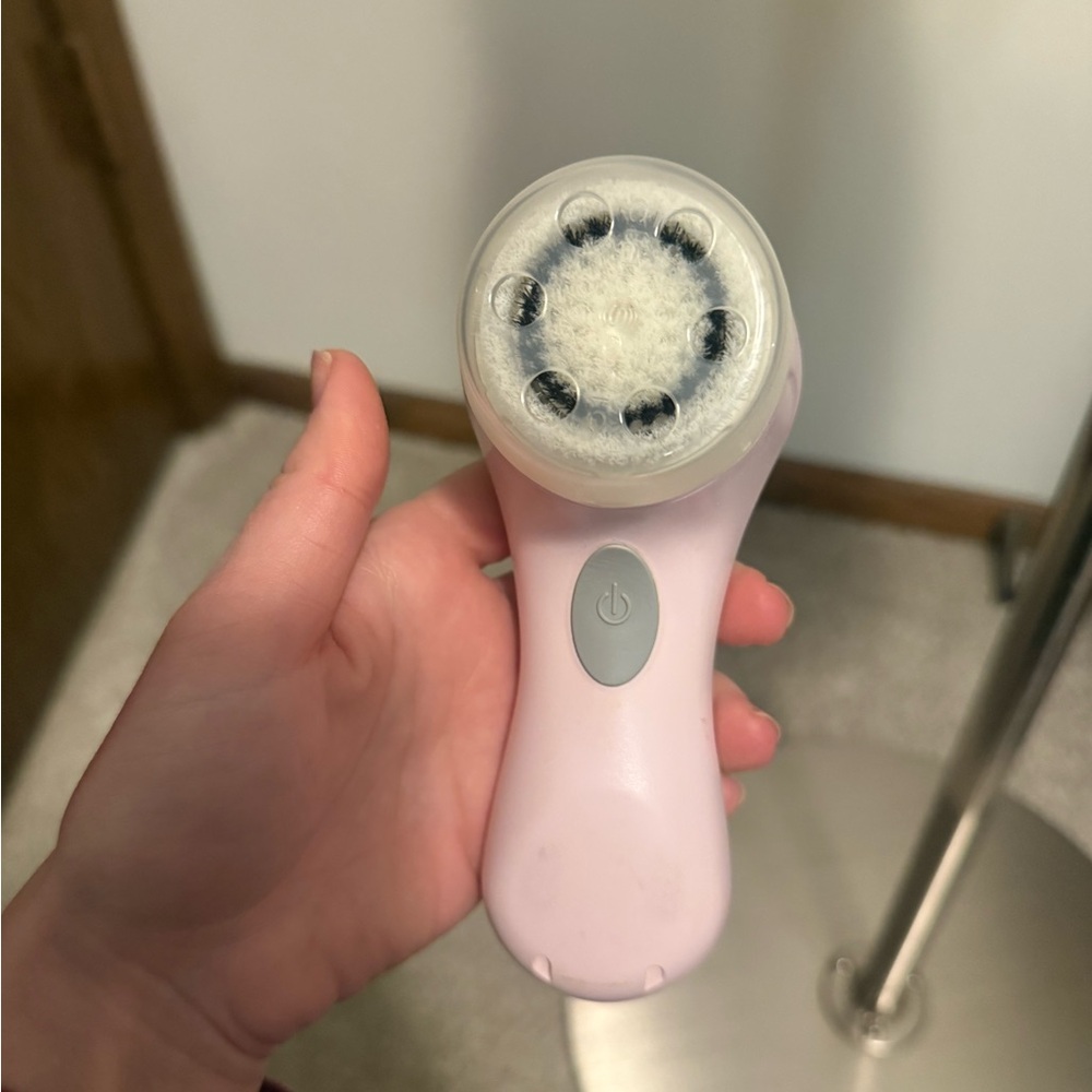 Clarisonic Mia Pink Facial Cleansing Brush
